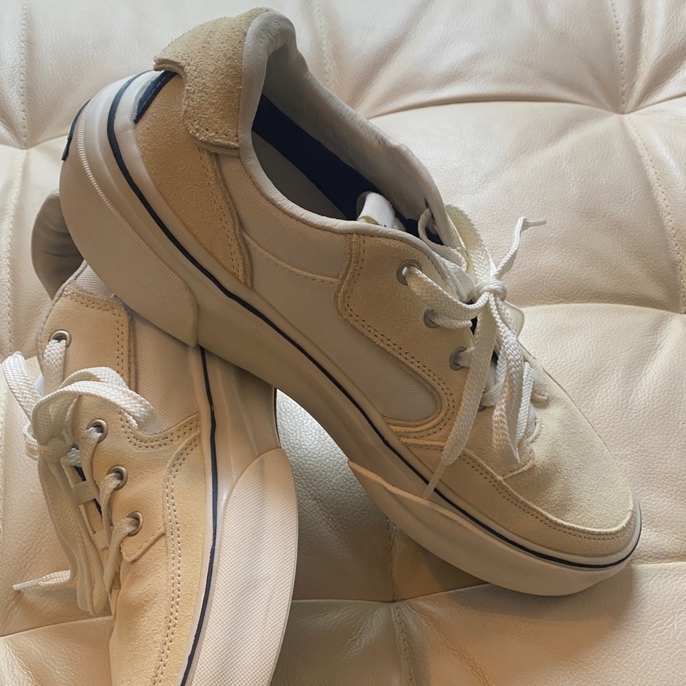 Reef Cream and White Athletic Shoes - Picture 8 of 9